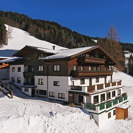 Gaestehaus Standardhaus Saalbach-Hinterglemm Dış mekan fotoğraf